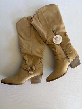 POP by Jellypop Sevens Women's Boots Size 10M Sand Faux Suede Western Slouch